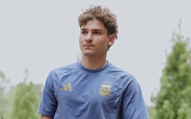 Julián Álvarez não participou dos últimos treinamentos da equipe
