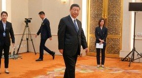 AI denuncia que China controla seus estudantes no exterior
