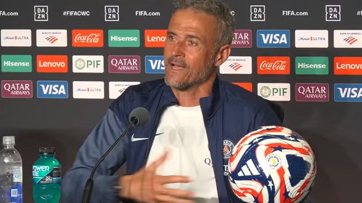 Luis Enrique, técnico do PSG, elogia Botafogo: 
