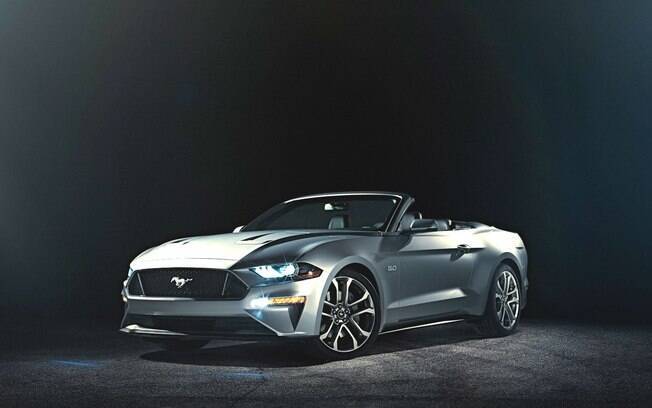 Mustang Conversível, ícone da indústria automotiva, pode ser alugado, nos Estados Unidos
