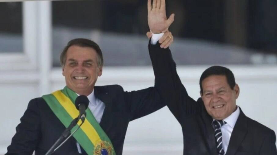 Mourão substituirá Bolsonaro na posse de Gabriel Boric no Chile