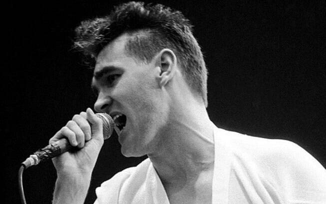 Steven Patrick Morrissey, mais conhecido por Morrissey, é um cantor e compositor inglês e ex-vocalista e letrista da banda de rock inglesa The Smiths