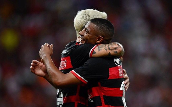 Análise: De La Cruz demonstra polivalência e abre leque de opções para Tite no Flamengo