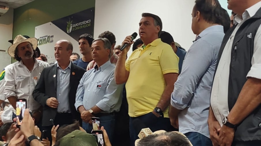 Bolsonaro discurso durante evento agrícola no interior de São Paulo