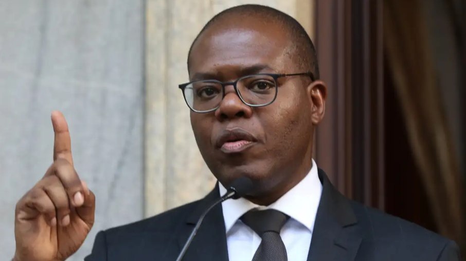 Ex-ministro Silvio Almeida Ex-ministro Silvio Almeida