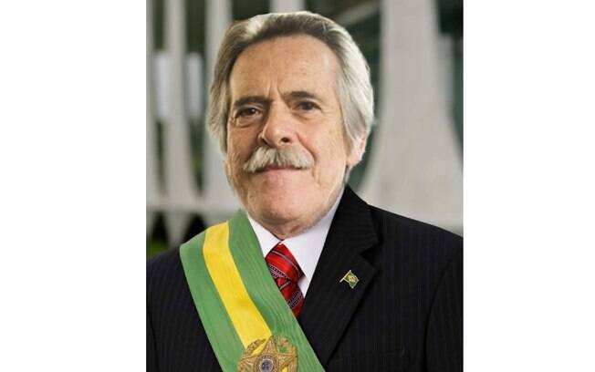 José de Abreu se autoproclamou presidente do Brasil