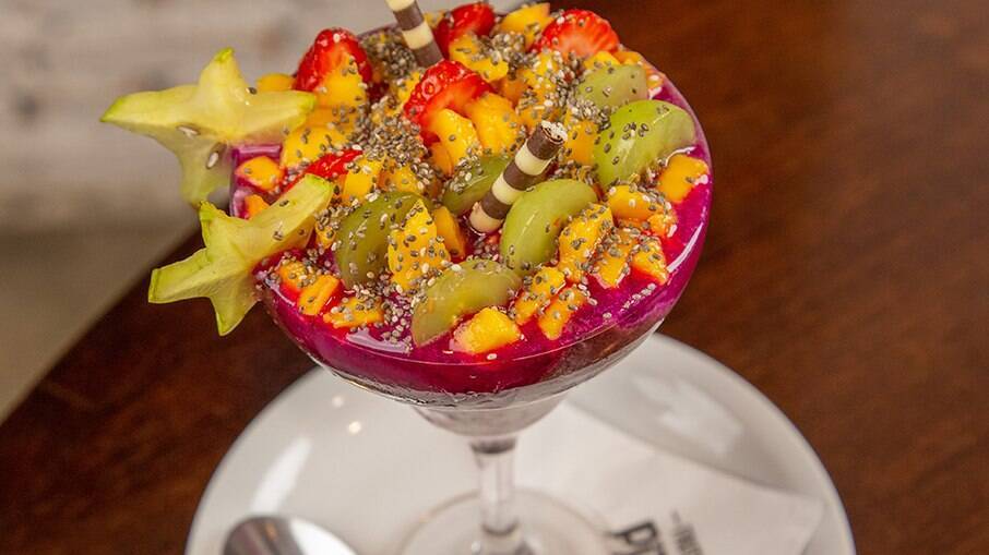 Taça Pitaya tem mix de frutas