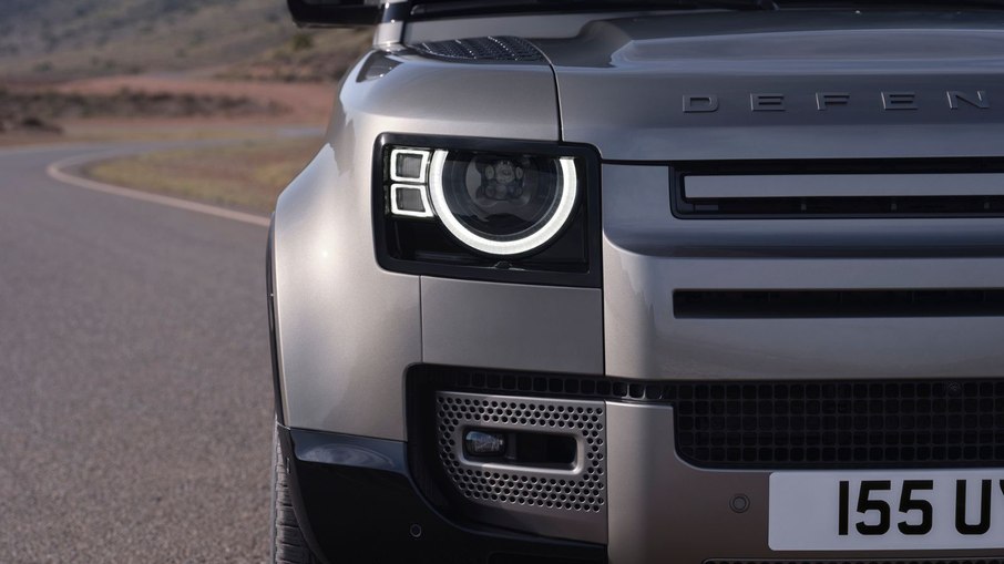Frente do Land Rover Defender 110 Frente do Land Rover Defender 110