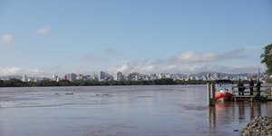 Rios do RS voltam a subir e órgão alerta para risco de inundação