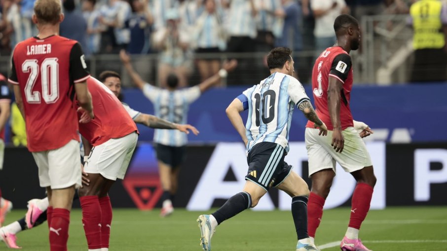 Argentina vence Áustria com recorde histórico de Lionel Messi