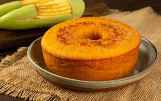 Bolo de fubá, purê de batata: por que a comida da avó faz bem para a saúde