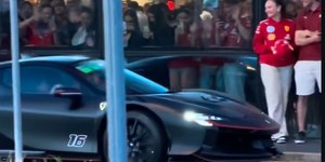 Leclerc é flagrado em McDonald's com Ferrari de R$ 5 milhões