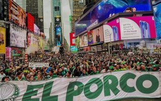 Torcedor do Dortmund se rende ao Palmeiras: “Carregam o
Mundial”