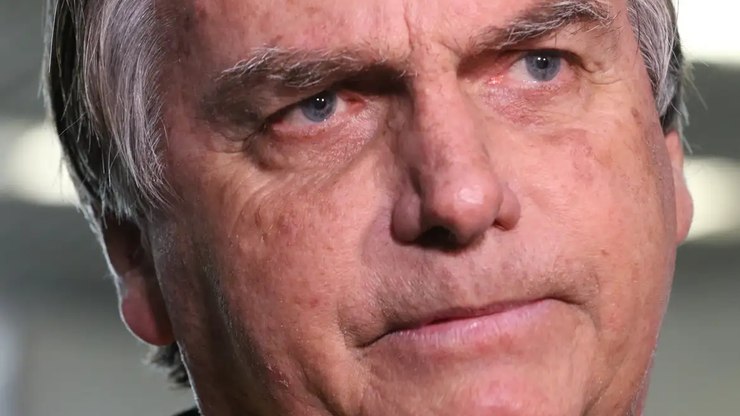 Defesa pede acesso a Smart TV em cela de Bolsonaro