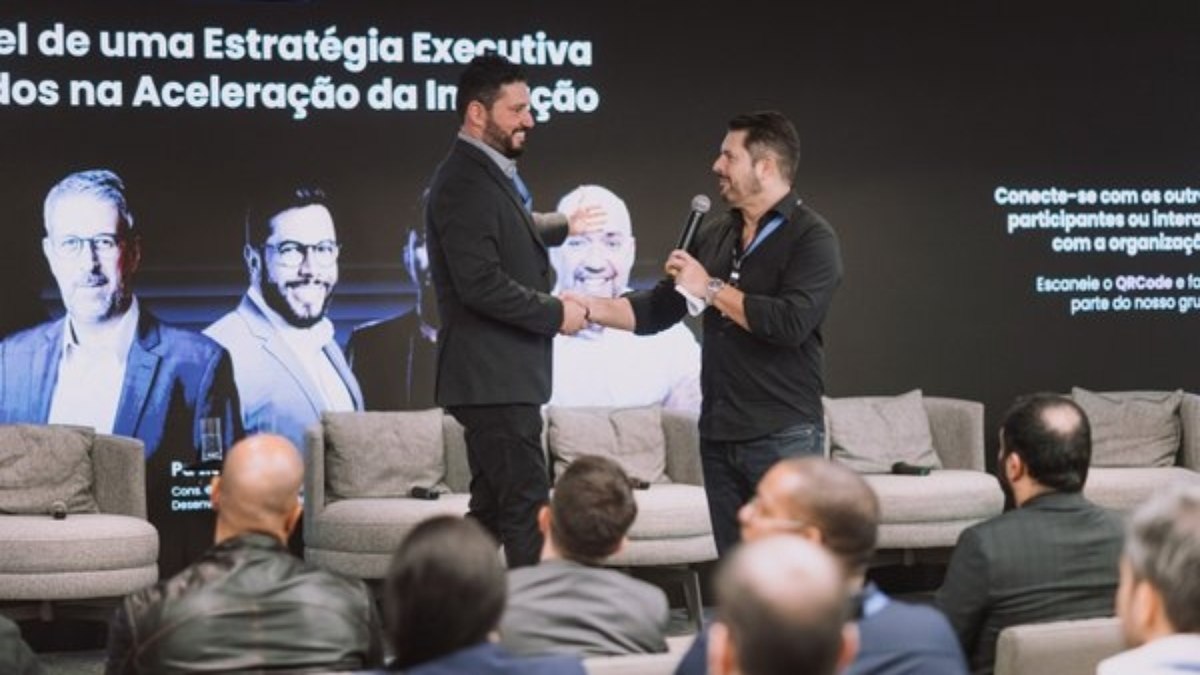 Executivos debatem sobre dados e IA