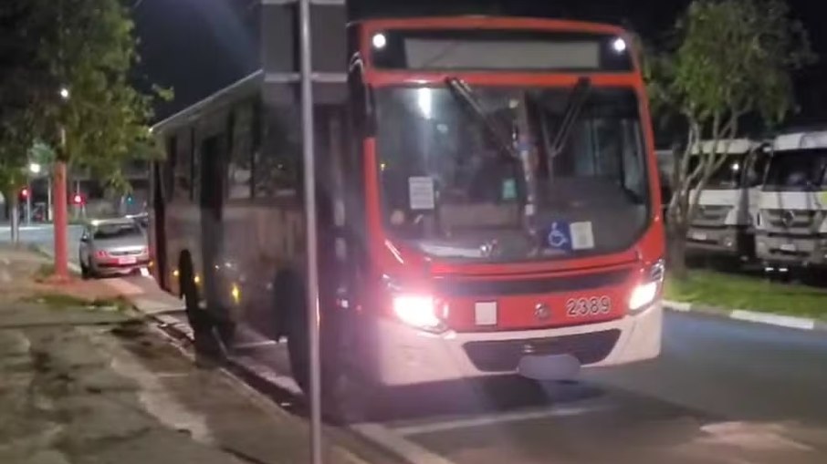 O ônibus foi levado do Terminal Padre Anchieta, em Campinas, e localizado pouco tempo depois em Hortolândia, na cidade vizinha O ônibus foi levado do Terminal Padre Anchieta, em Campinas, e localizado pouco tempo depois em Hortolândia, na cidade vizinha
