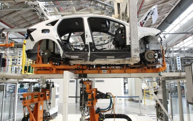 Volkswagen dá férias coletivas devido às enchentes no RS Volkswagen dá férias coletivas devido às enchentes no RS