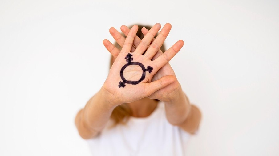 Projeto de lei do governo escocês prevê mais direitos às pessoas trans