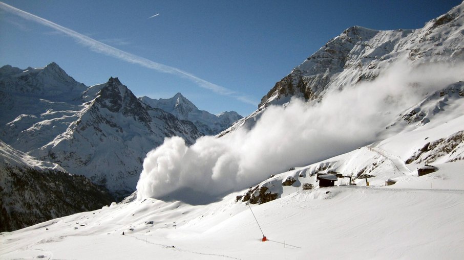 Avalanche no Tibete deixa 20 mortos e 8 desaparecidos