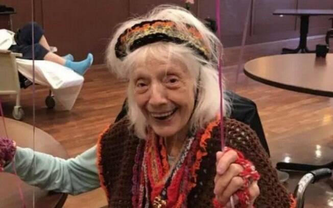 Angelina Friedman,  de 102 anos