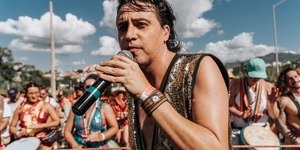 O bloco mineiro Cómo te Lhama? traz Carnaval com sabor latino