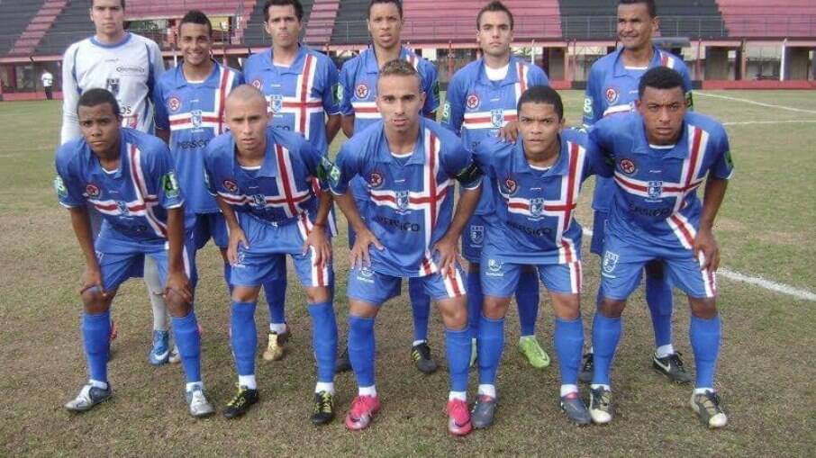 Equipe do Guarulhos, com Rafael Pascoal, na disputa do Campeoanto Paulista da Quarta Divisão em 2011.