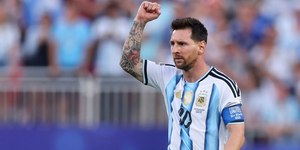 Messi se rende a Ronaldo após recorde: "Dos maiores que vi jogar"