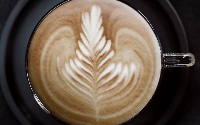 Nespresso lançou máquina que permite criar sua própria arte no café