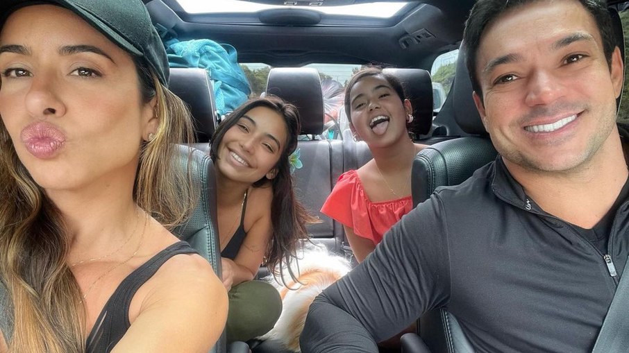 Vanessa Lopes é vista com a família após liberação de psiquiatra