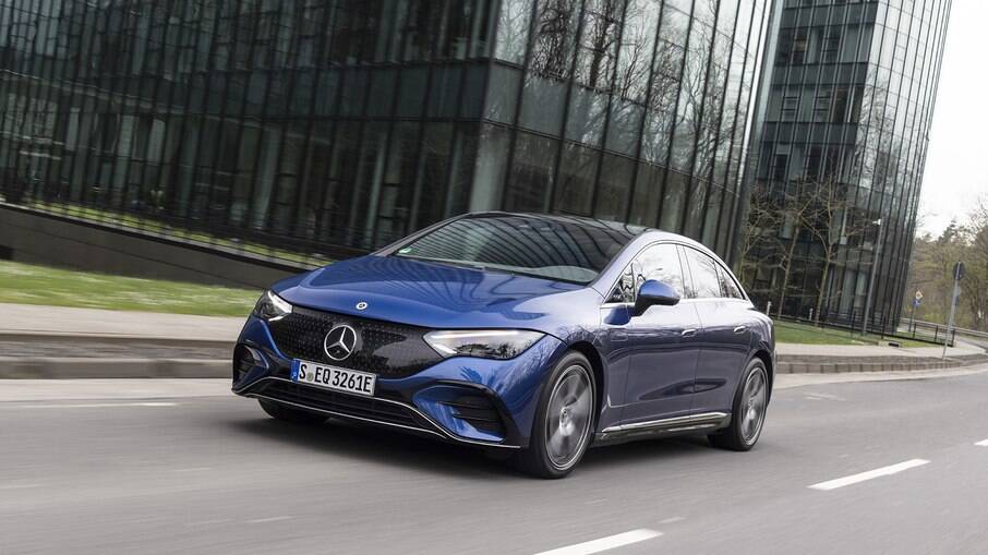 Mercedes-Benz EQE: sedã elétrico pode alcançar 654 km de autonomia, de acordo com a fabricante