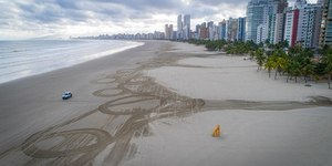 Litoral de SP tem 46 praias impróprias para banho nesta semana