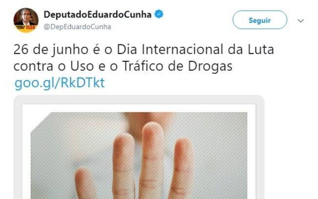 Tweets do ex-deputado federal Eduardo Cunha parecem servir para qualquer situação