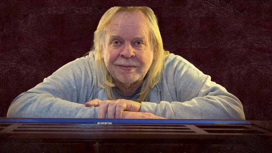 Rick Wakeman anuncia turnê de despedida no Brasil