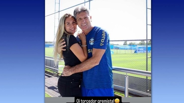 Renato%20Ga%C3%BAcho%20se%20antecipa%20e%20anuncia%20volta%20ao%20Gr%C3%AAmio
