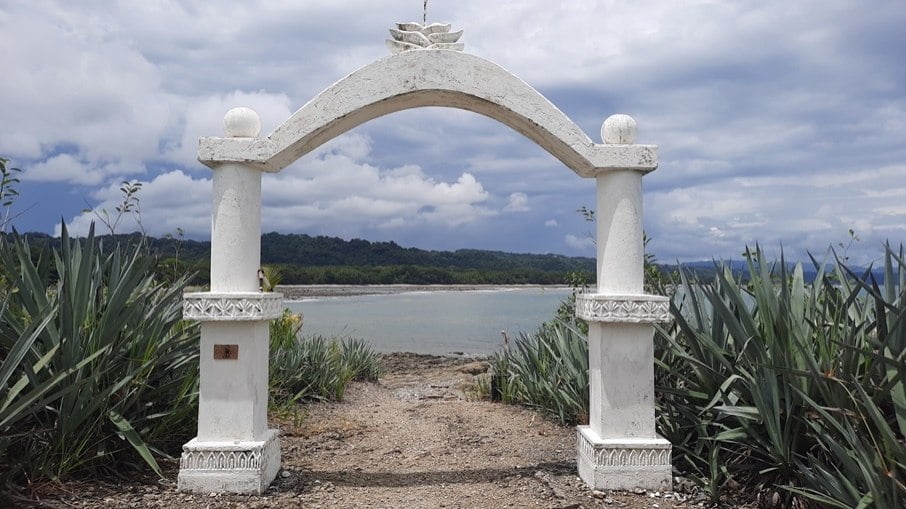Em Cabuya, na Costa Rica, é possível visitar uma ilha envolta em mistérios