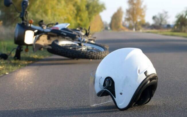Acidente de moto tirou a vida de Leonardo Barbosa, de 18 anos; testemunhas dizem que rapaz perdeu controle da motocicleta