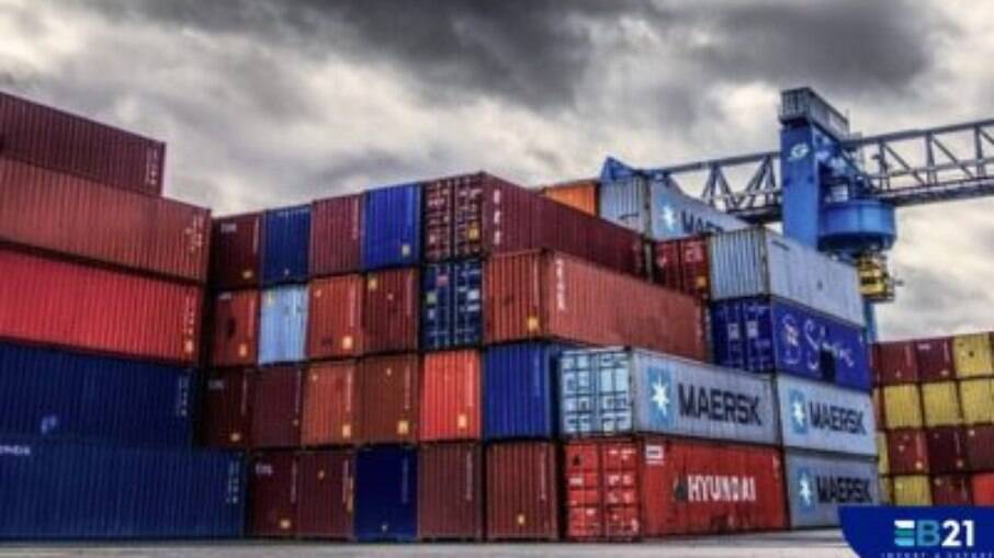 Paralisação da Receita Federal deve afetar importações e exportações em portos do país 