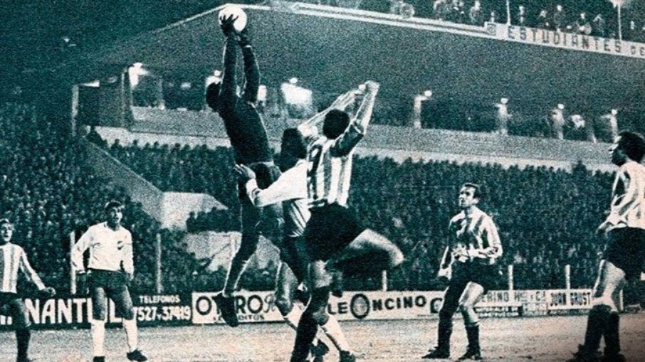 O Estudiantes derrotou o Nacional e conquistou a Libertadores de 1969 O Estudiantes derrotou o Nacional e conquistou a Libertadores de 1969