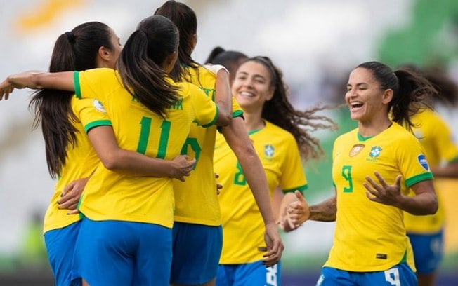 Brasil dá show, goleia Venezuela e garante vaga nas semifinais da Copa América Feminina