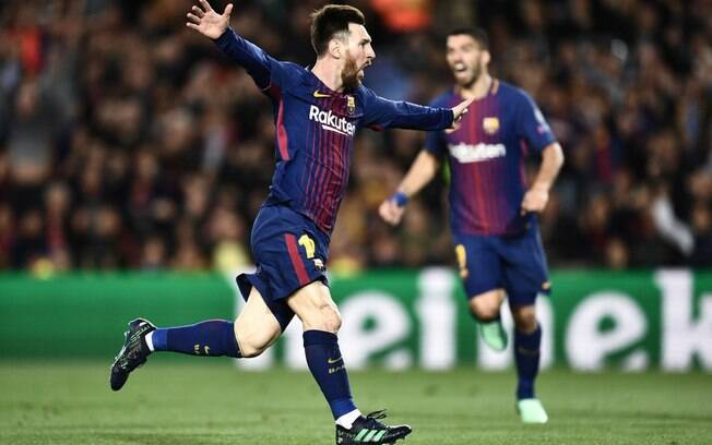 Messi comemora gol do Barcelona diante da Roma