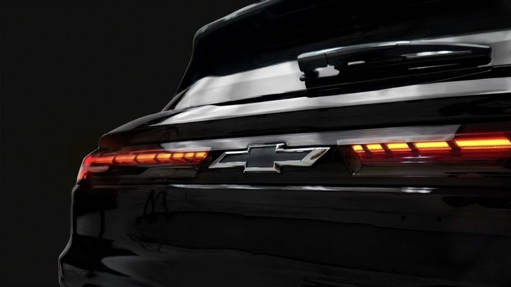 Chevrolet mostra primeira foto nítida do novo Sonic SUV