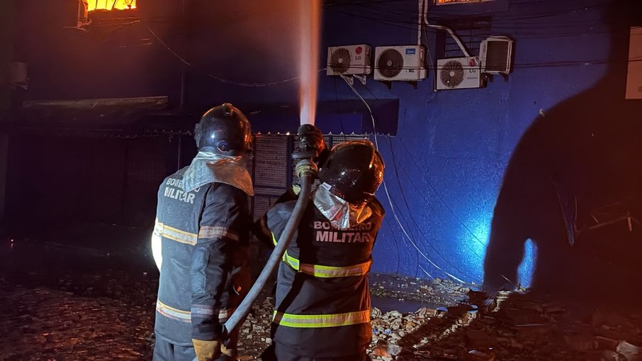 Incêndio atinge Centro Histórico de Recife Incêndio atinge Centro Histórico de Recife