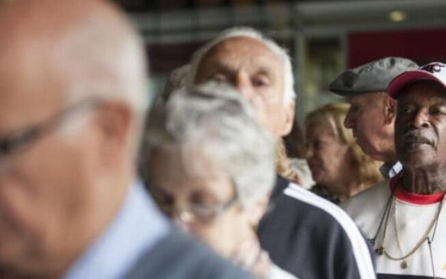 Idosos que caíram no golpe do falso sequestro chegaram a se hospedar em um hotel a mando dos bandidos