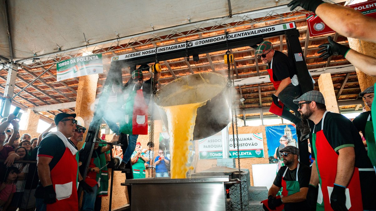 “Tombo da Polenta” reúne fé, cultura e gastronomia “Tombo da Polenta” reúne fé, cultura e gastronomia