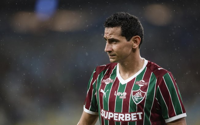 Riquelme deu assistência para gol da vitória do Fluminense Riquelme deu assistência para gol da vitória do Fluminense