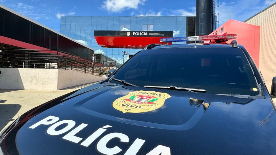 Carro da Polícia Civil
