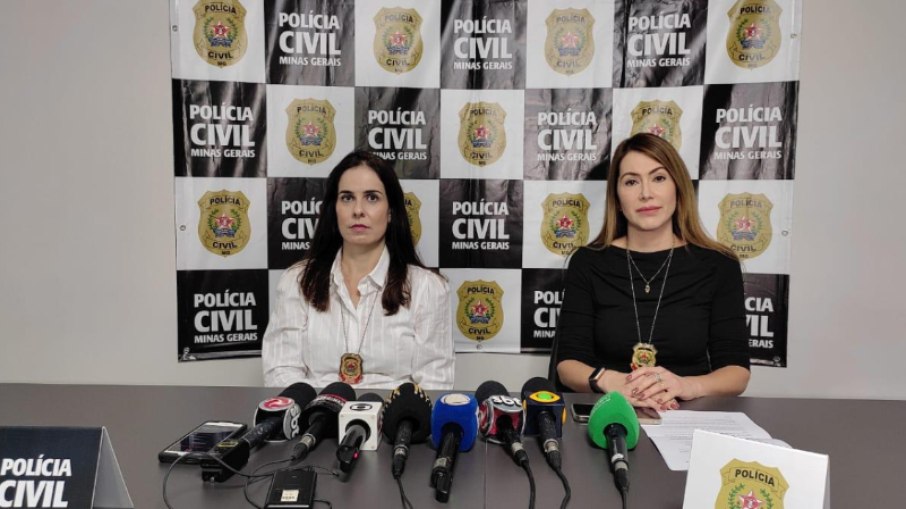 Delegadas durante coletiva de imprensa sobre o caso Delegadas durante coletiva de imprensa sobre o caso