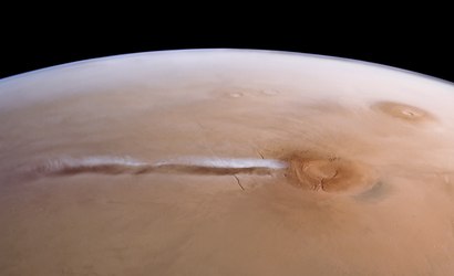 Estudo explica formação de nuvem de gelo gigante em Marte