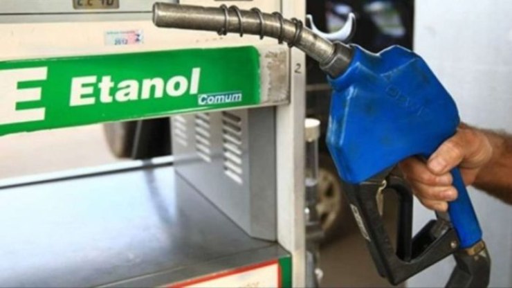 Etanol tem maior vantagem sobre a gasolina desde 2018; entenda