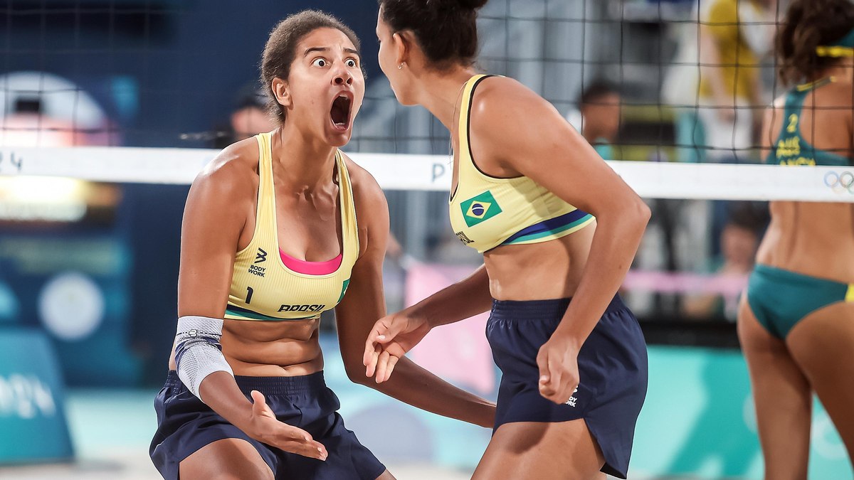 Duda e Ana Patrícia vencem australianas e estão na final do vôlei de praia em Paris